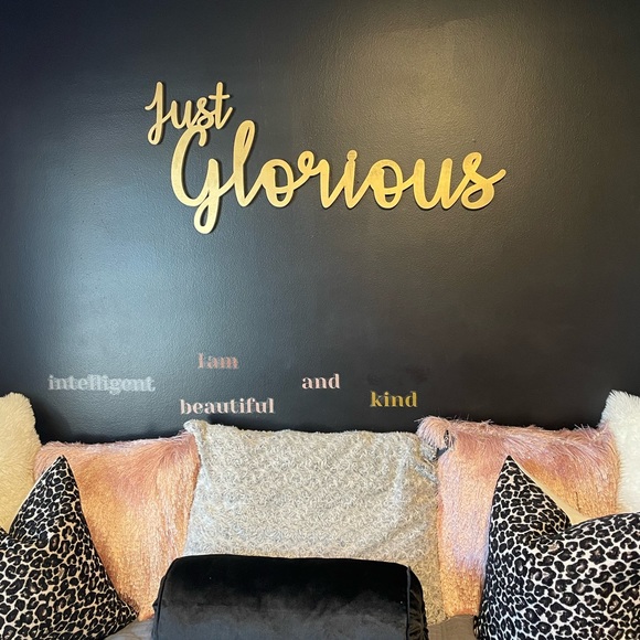 Meet your Posher, Glorious - Picture 1 of 1